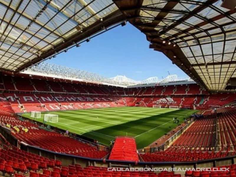 Sân vận động Old Trafford